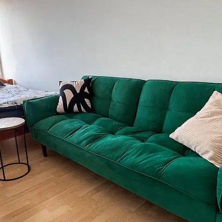 Apartment Bright Designer With Pool Table & 2 Balconies *